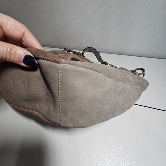 Vintage Vince Camuto Shulder hobo bag  -  taupe - Picture 8 of 12